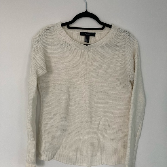 Forever 21 White/Cream Knit Sweater ✨50% OFF BUNDLES✨ - Picture 4 of 7